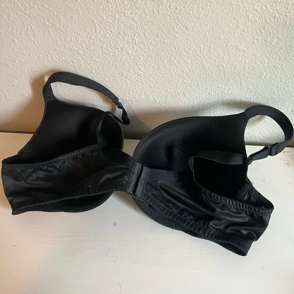 Cacique Plus Size Black Underwired T-Shirt Bra Back Smoothing Size 44C